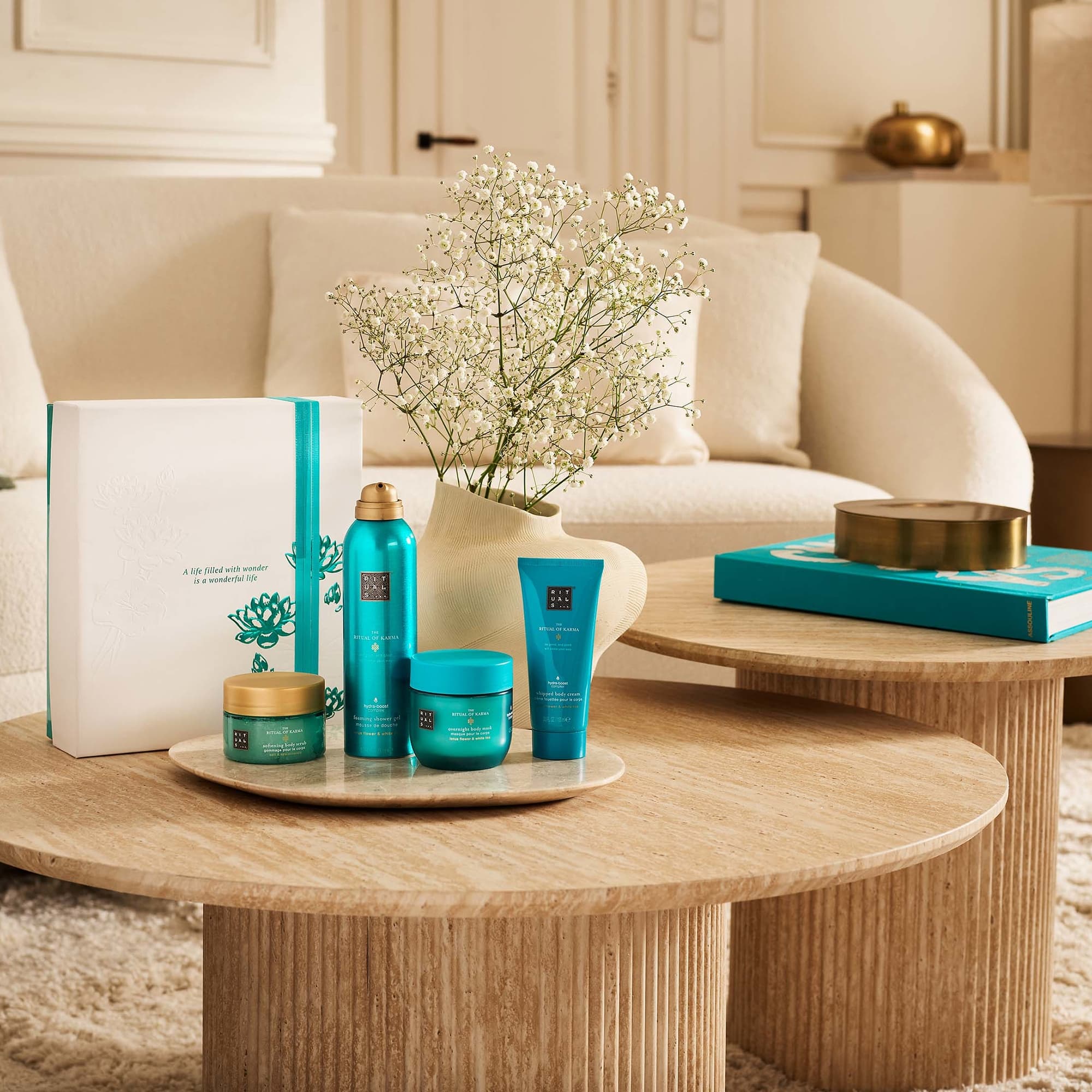 RITUALS The Ritual of Karma Karma Lotus Flower & White Tea Bath & Body Medium Gift Set (Worth £52.40) — view 4